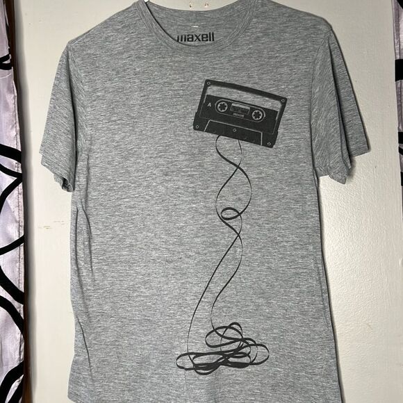 Maxell Unravelling Audio Cassette Tape Men's Small T-Shirt - Picture 2 of 6